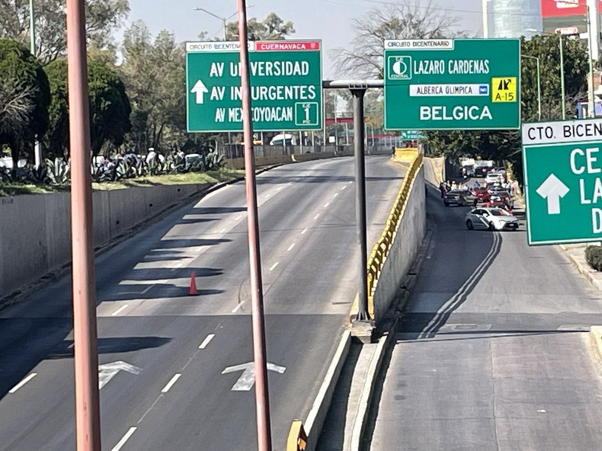 cordoba9090's tweet photo. #MANIFESTANTES Cerrado sobre Tlalpan ambos sentidos y cerrado sobre Churubusco ambos sentidos como punto de referencia metro Ermita. Manifestación en ambas vialidades. @SSC_CDMX @C5_CDMX @OVIALCDMX @UCS_GCDMX https://t.co/6tVmeSziHy