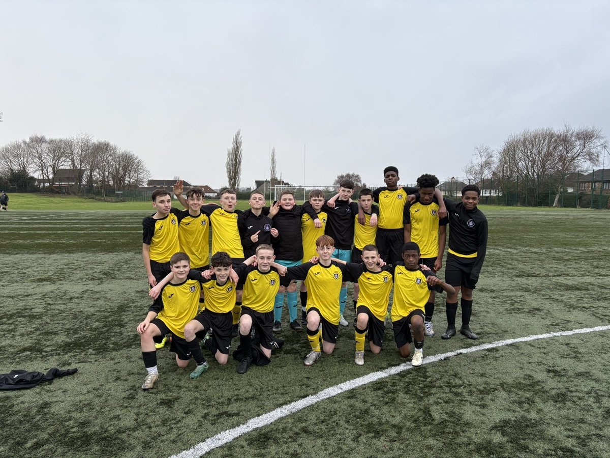 𝗨𝟭𝟰’𝘀 𝗥𝗘𝗦𝗨𝗟𝗧 | ⚽️

Stonelaw 1-3 Trinity HS

Superb performance and result making it 3/3 in our league section for the boys. All the best to Stonelaw 👋🏽

Scorers:
Devlin ⚽️
Oriakhi ⚽️
Mackie ⚽️

MOTM:
Cole Devlin 🔥❤️

#THSBallers