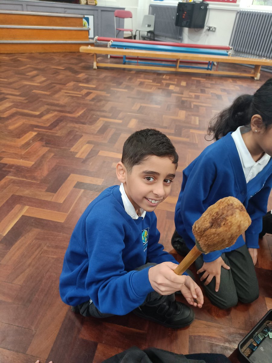 MissEChadney's tweet photo. #LLF4EC had an amazing morning learning how to be archaeologists and discovering Roman artefacts 🏛️🏺

@lea_forest_info @Lift_Lea_Forest @LiftSchools @LLF_Dep @LLF_DHT https://t.co/43k0lnNcTA