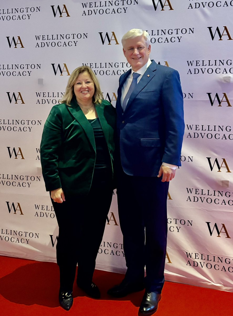 Lisa Thompson tweet media