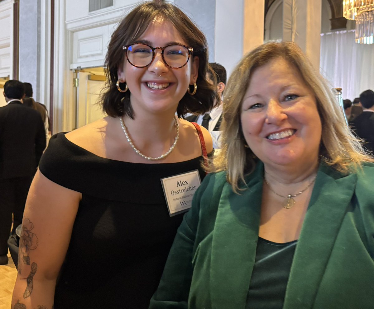 Lisa Thompson tweet media