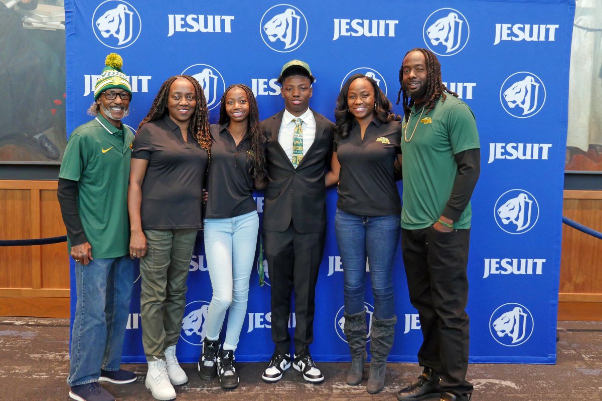 Jesuit Tampa tweet media