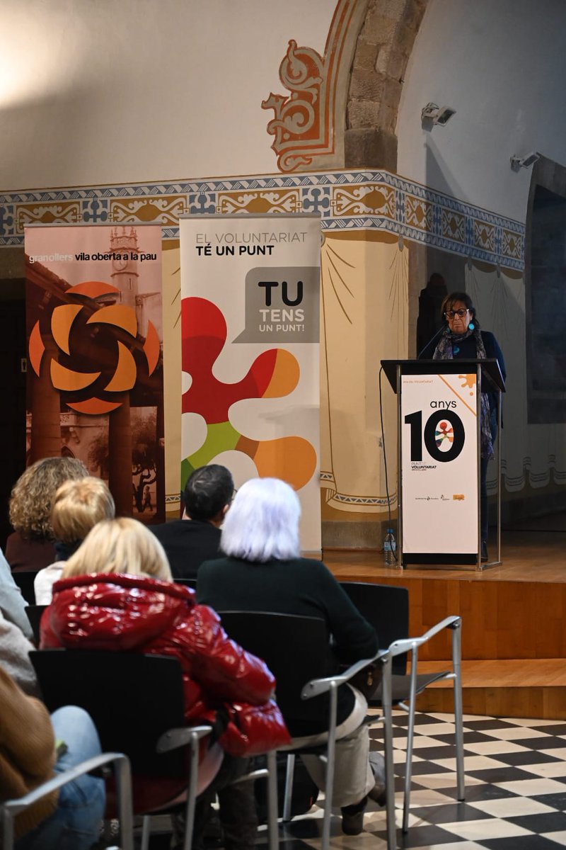 granollers's tweet photo. 🎂Granollers celebra 10 anys del Punt de Voluntariat!
Una seixantena de persones participen en l'acte amb motiu del Dia del Voluntariat a la Sala Tarafa

@voluntariatgra https://t.co/T5TnnXzLv4