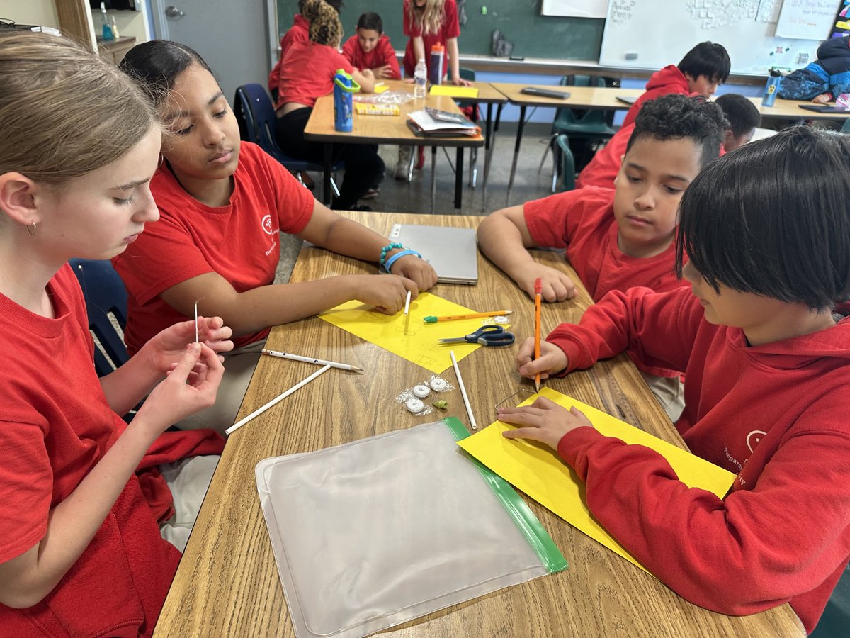 GuyonNicole's tweet image. 6th graders ⁦@Community_Prep⁩ are building a car powered by wind with ⁦@narrabay⁩