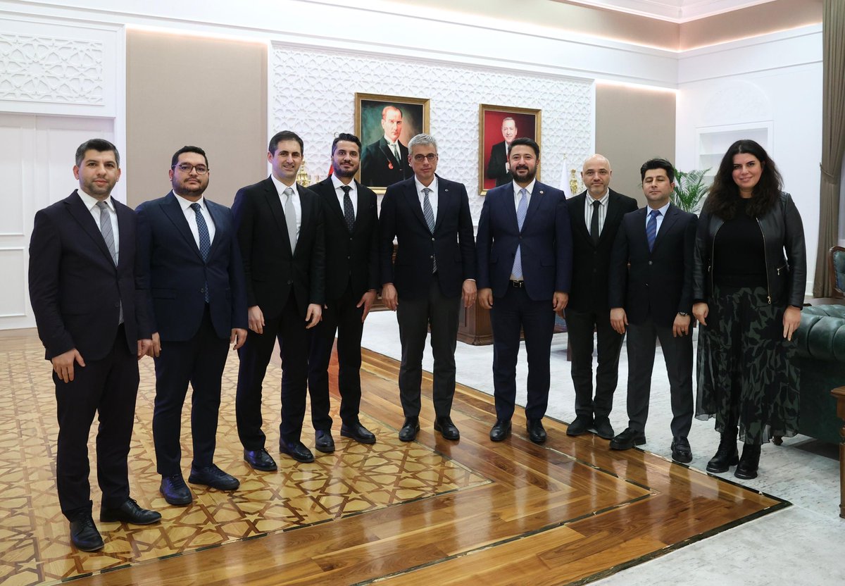 TFD1969's tweet photo. Türkiye Fizyoterapistler Derneği Yönetim Kurulu olarak, milletvekilimiz Sayın @Emre_Caliskann ile birlikte Sağlık Bakanımız Prof. Dr. Kemal Memişoğlu’nu (@drmemisoglu) ziyaret ettik. https://t.co/5Pw6ZxuYXZ
