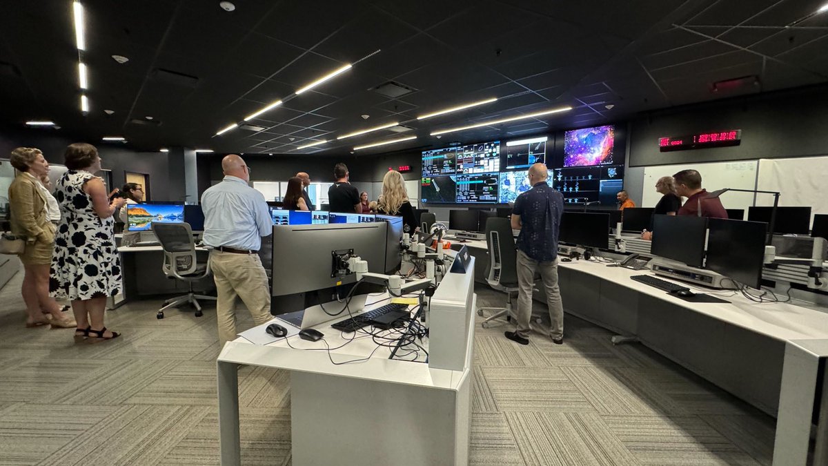 astrogrant's tweet photo. We were so happy to welcome @rookisaacman to the @chandraxray Control Room this summer, just a few weeks before the launch of Polaris Dawn. Jared also wrote a letter supporting the #SaveChandra community movement ❤️ https://t.co/BCmYHQFL9O