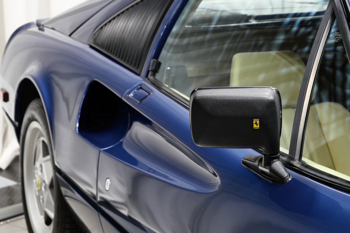 MarshallGoldmBH's tweet image. This 1989 Ferrari 328 GTS is a showstopper! With a 3.2L V8, the legendary gated 5-speed manual, and upgrades like ABS, revised suspension, and those sleek convex wheels, this final-year 328 is driving perfection. #FerrariFun #Icon 

🔗: bit.ly/3ODw8bl