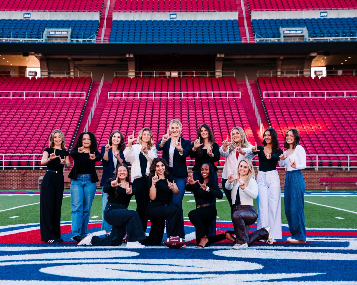 A BIG shout-out to our recruiting assistants!! Y'all are rockstars and vital to LU Football's success today! I love y'all so much!❤️‍🔥
@lufbrecruiting