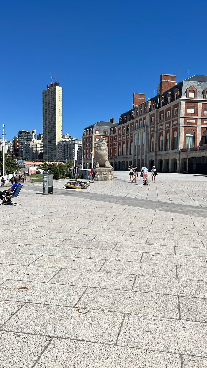 Donde esta
Donde está marti benza con las ratas