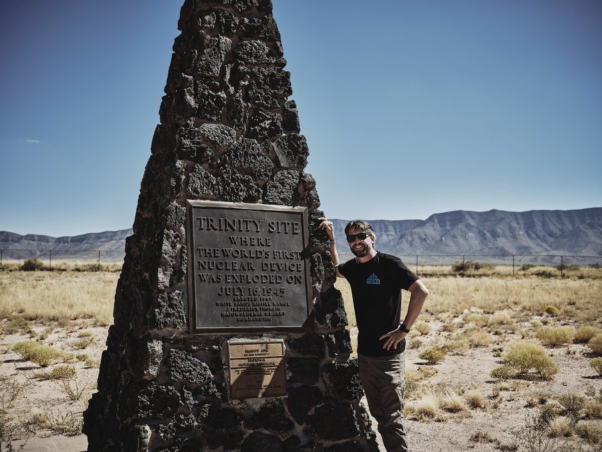 Digiwhale_CTO's tweet image. Life’s irony hits hard: the same day I was diagnosed with #AML #leukemia, I was visiting the Trinity nuclear site. What took place in the New Mexico desert decades ago now gives me the medicine i need to fight my disease. The universe really knows how to write a plot twist. ☢️💊