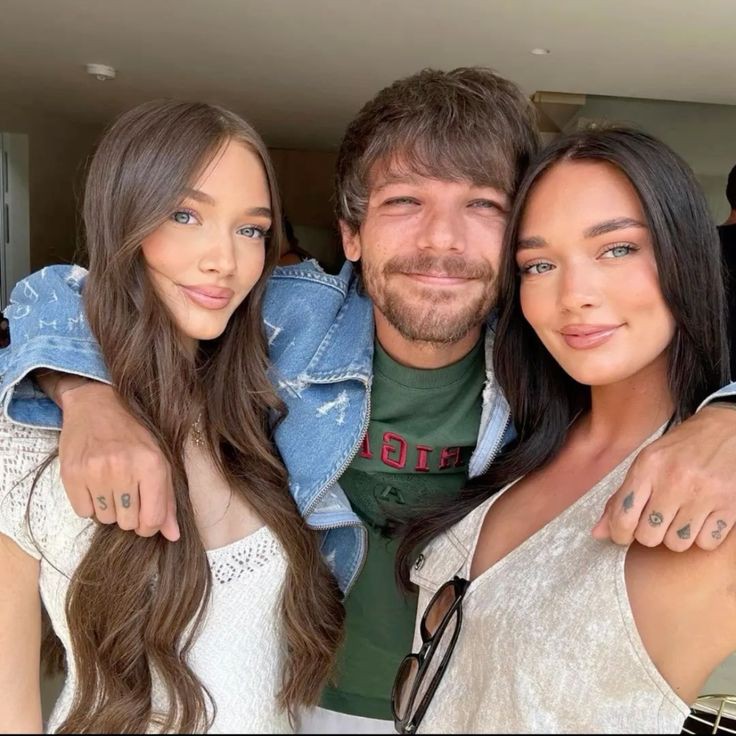prlouistbr's tweet photo. 💬 | Phoebe e Daisy mencionaram em uma entrevista a frase "Não é uma vida ruim, é só um dia ruim" dita do Louis para as irmãs anos atrás. ❤️‍🩹
— Heat World https://t.co/4WbnfG1Iz9