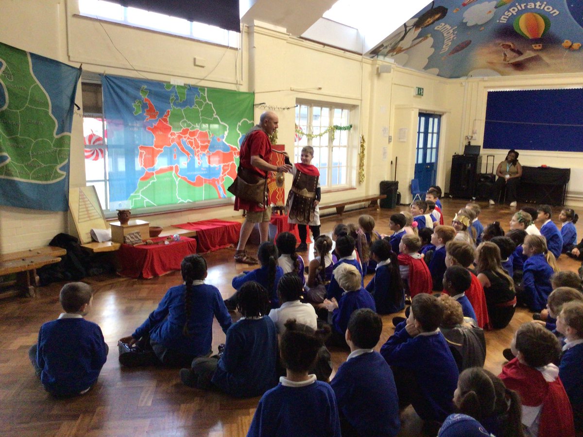 PelhamYear3's tweet photo. Year 3 had a wonderful Roman Day yesterday! Observing artefacts, playing Roman games, chariot racing and marching! Thanks to Portals to the Past for a brilliant day! @PelhamPrimary_ @trustilluminate https://t.co/YgqQN4QMWn
