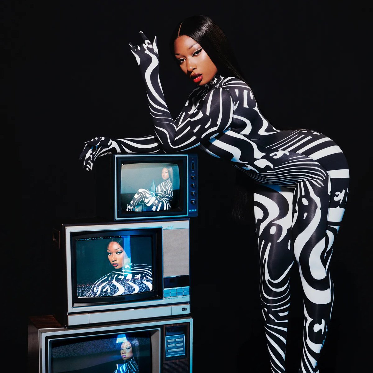 Megan News tweet media