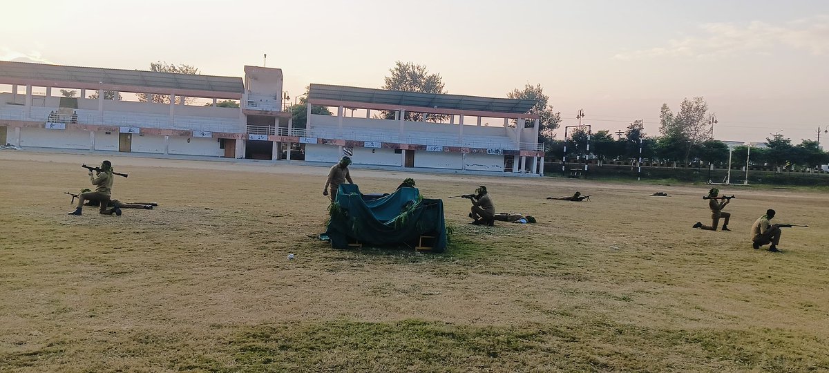 SSAPOfficial's tweet photo. “Through the dust and the din, courage emerges supreme.” Under the expert guidance of Subedar Shiv Kumar, cadets of #SainikSchoolAmbikapur displayed valour in the Bunker Buster Drill during #NCCCATC Camp. “Sweat more in peace to bleed less in war.” #SainikSchoolsSociety
#NCC https://t.co/YNgxc25k96