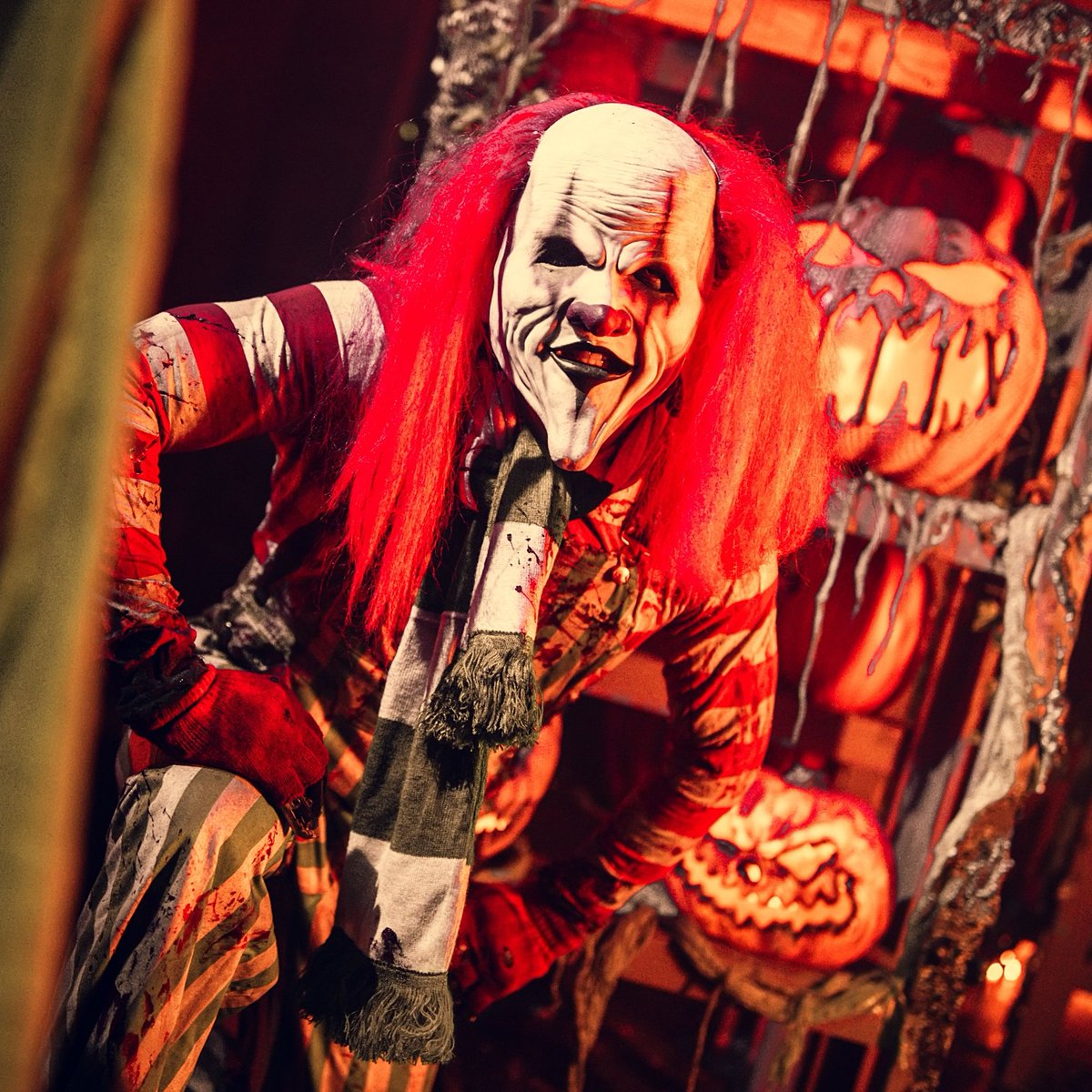 Only 9 days until Krampus and his evil elves arrive! 🎄👹 The countdown to A Christmas Horror Story is on – don’t miss your chance to experience a haunted Christmas like no other. Get your tickets today! 👉 bit.ly/4fKTBmt