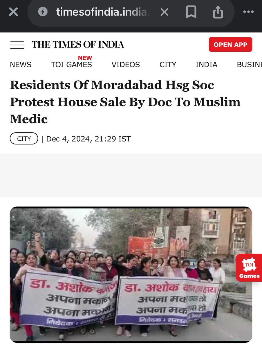 TheDeshBhakt's tweet photo. A Doctor sold his house to a fellow Doctor… why on earth would that lead to a massive protest / uproar in a posh housing society in Moradabad??
Well because the DOCTOR who bought the house is a Muslim and that will lead to ‘security concerns’ say residents.
Welcome to #NewIndia https://t.co/psQETYdbCp