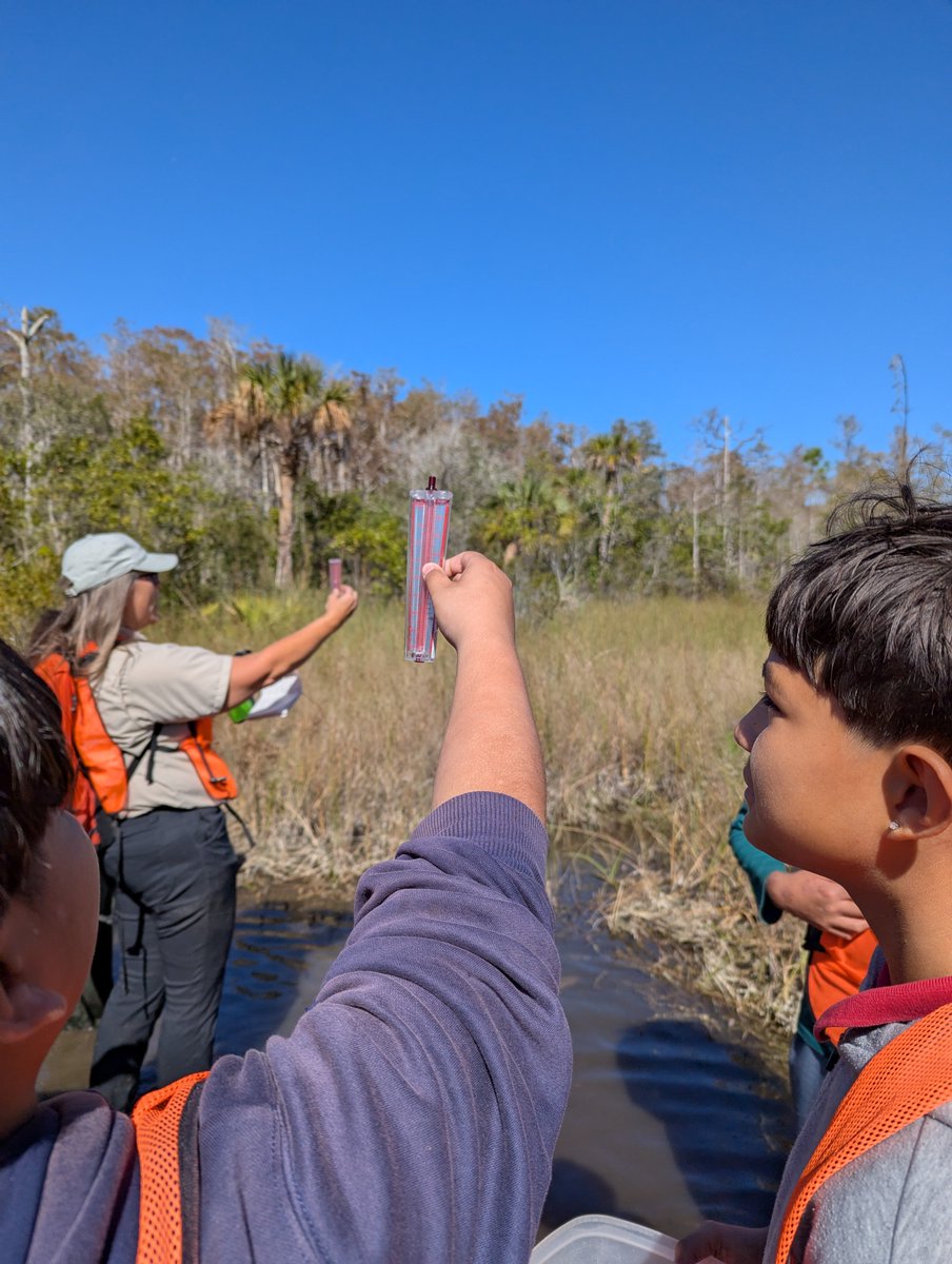 PiperEarthSpace's tweet photo. SWAMP day 2 with @IMS_Indians 🧪🦉🦟
"I'd live out here"
"This is like...the greatest adventure" https://t.co/s1W6Tnjftz