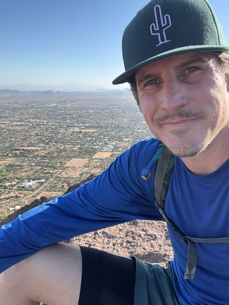 BrofitAZ's tweet image. Another joyous adventure up the camel’s back. 🐪 #echocanyon #camelback