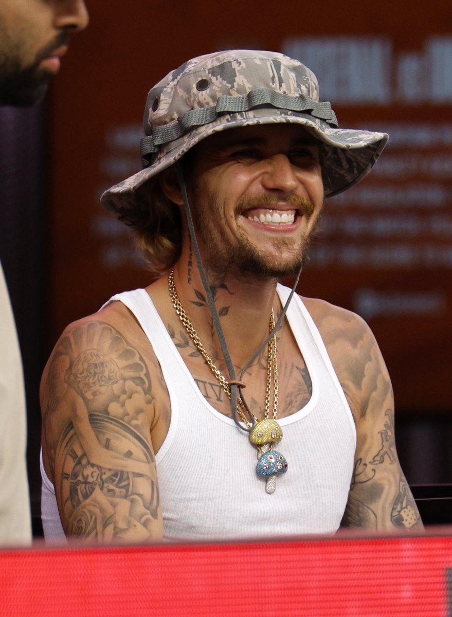 Hope <a href="/justinbieber/">Justin Bieber</a> has a smiley day today 🥰