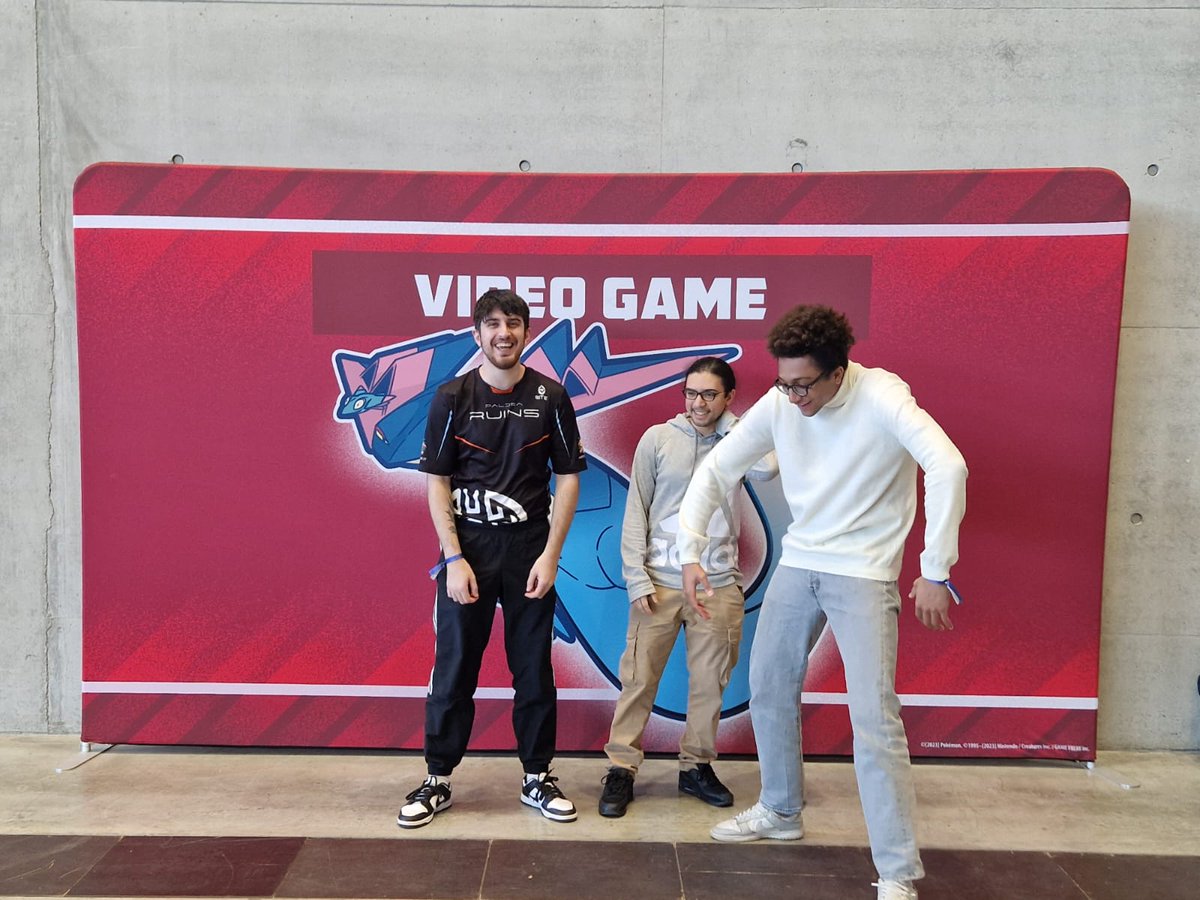 Made back to back topcut with the same team. I did not expect to do so well also this time, maybe it wasn't luck🤷‍♂️. I have to say thanks to <a href="/CageVGC/">Davide Aondio</a> <a href="/Aminkopok1/">Aminko</a> for testing with me. Also thanks to all the people who said congrats to me. Next goal? Try to win a match in topcut☠️.