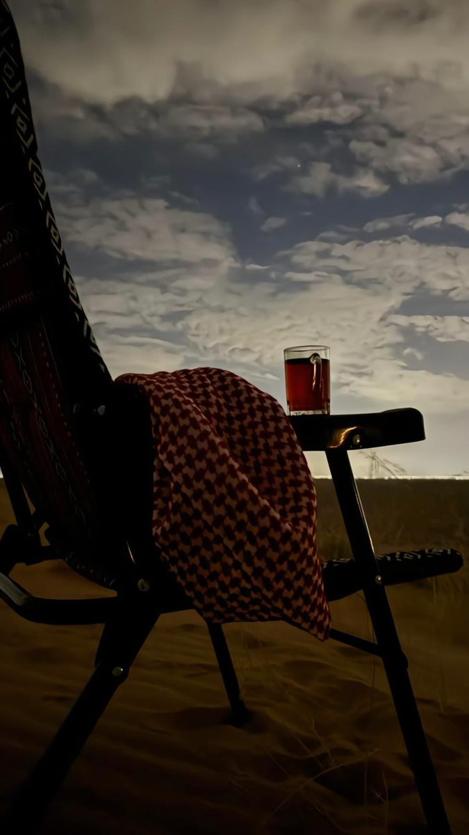 "لا يهمك جور الأيام يالصدر الرحوب
خلّها تمضي مثل ما على غيرك مضت"