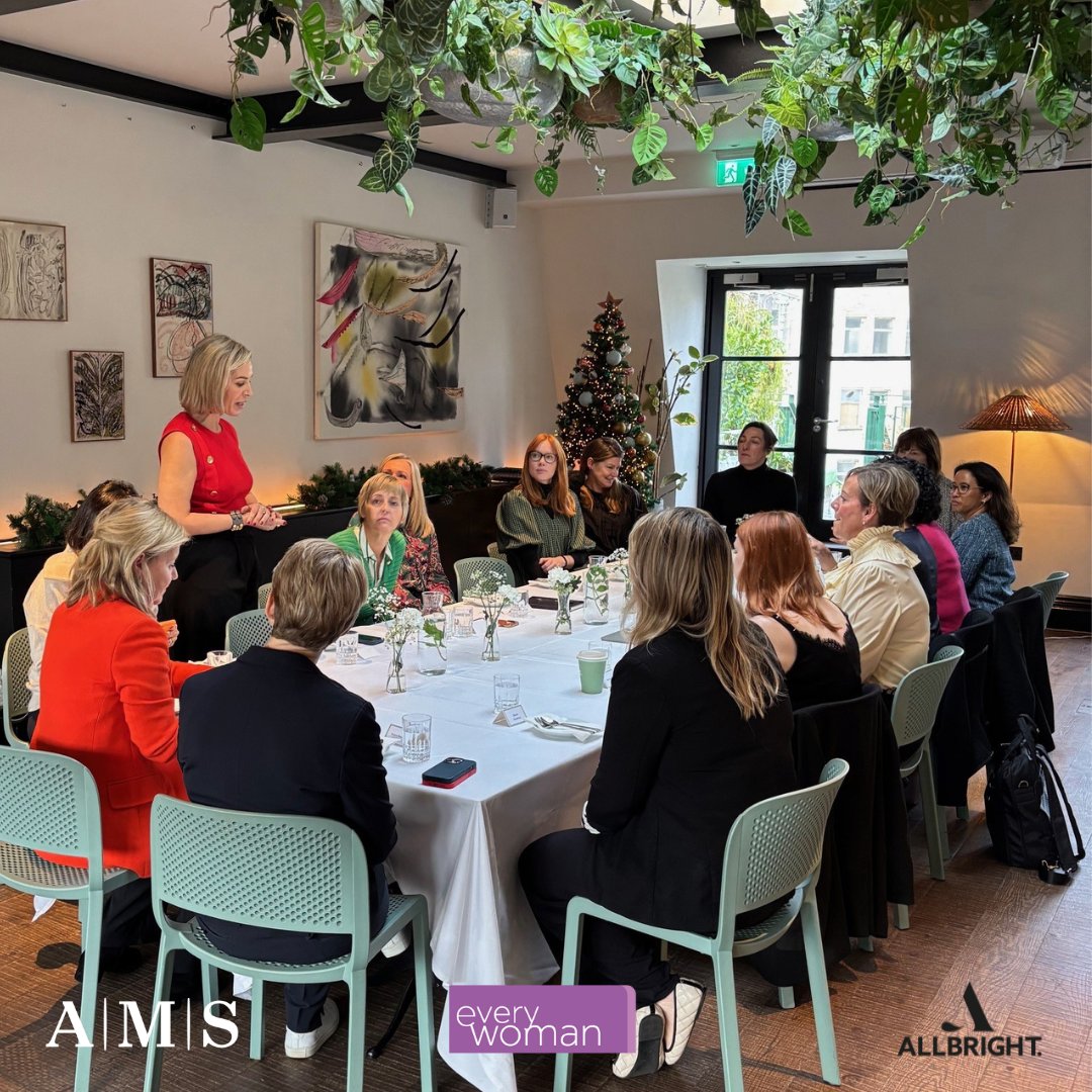 christina coyle (@hiring_hourly) on Twitter photo 