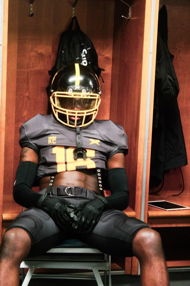 Samarae Stephens 2026🐶 (@samareastephens) on Twitter photo hudl.com/v/2R76jr
<a href="/DetKingFootball/">Detroit King Football</a> <a href="/KC_CoachTP/">Coach Terel Patrick</a> <a href="/coachmattjohn/">Matt Johnston</a> <a href="/TheD_Zone/">The D Zone</a> <a href="/MIexposure/">Michigan exposure</a> <a href="/MichFBFrenzy/">Michigan Prep Frenzy</a>
JUNIOR SEASON HIGHLIGHTS ‼️ hudl.com/v/2R76jr
<a href="/DetKingFootball/">Detroit King Football</a> <a href="/KC_CoachTP/">Coach Terel Patrick</a> <a href="/coachmattjohn/">Matt Johnston</a> <a href="/TheD_Zone/">The D Zone</a> <a href="/MIexposure/">Michigan exposure</a> <a href="/MichFBFrenzy/">Michigan Prep Frenzy</a>
JUNIOR SEASON HIGHLIGHTS ‼️