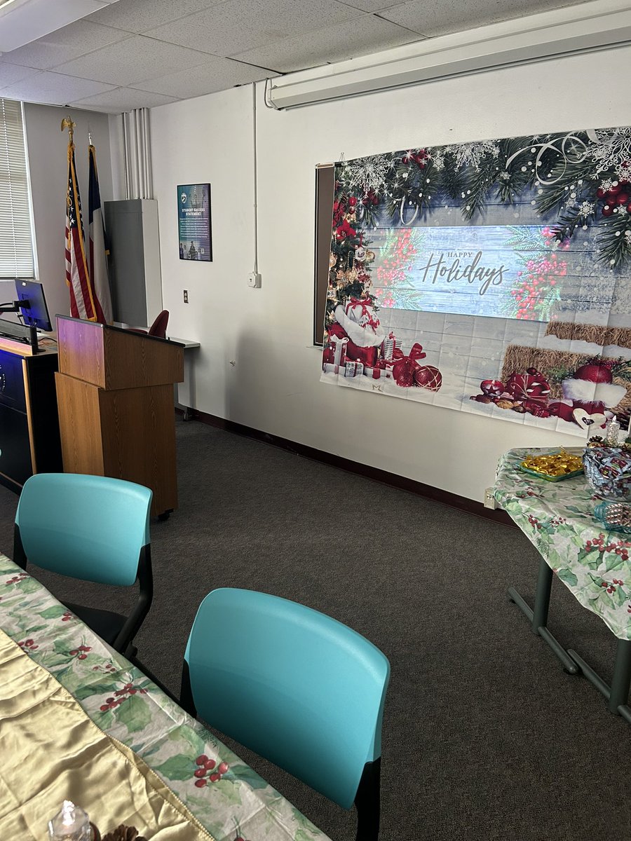 #EPCC proud! Health CTE, Math&amp; Science division at RG is celebrating the successful ending of the fall semester and the advent of the holiday season by treating our faculty and staff to festive and delicious  refreshments and snacks! Thank you for helping our students succeed!