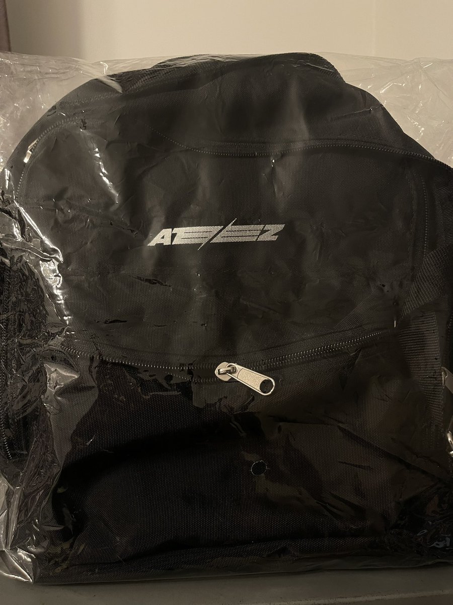 wts

ateez mini backpack 
650 รวมส่ง

สนใจ dm ได้เลยค่า
#ตลาดนัดateez