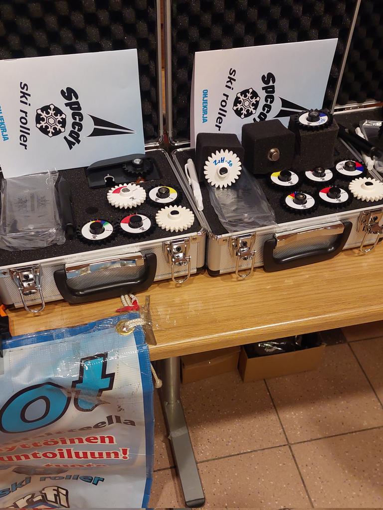 Piti käydä kuuntelemassa itseäni viisaampia Speedy Ski Rollerin tilaisuudessa. 
#rexskiwax #rossignol #speedyskiroller #hiihto