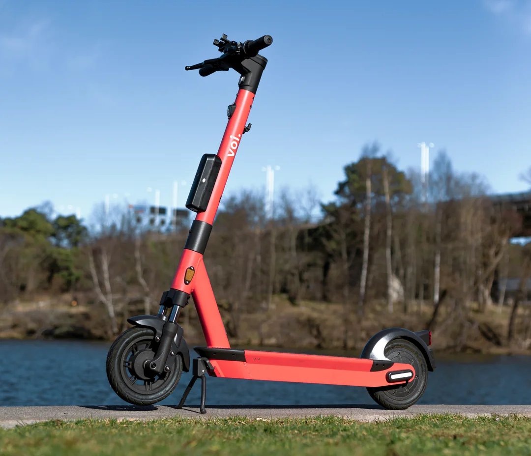 Seen a lost or fallen e-scooter or e-bike in Oxford?
Report to Voi at report.voi.com, email support@voi.com or phone 07476 550190
or
Report to Lime at help.li.me/hc/en-gb/categ…, email help-oxford@li.me or phone 0800 808 5233