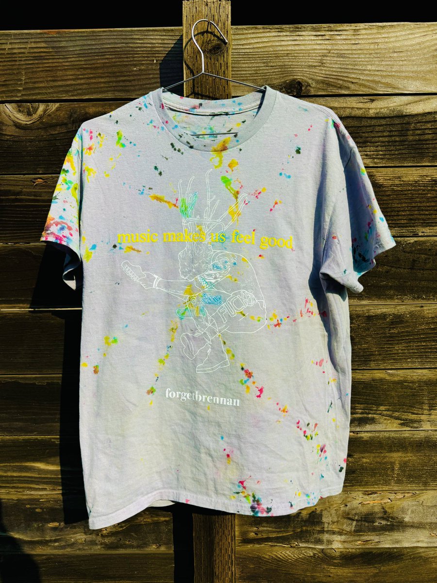 Made some reverse tie dye shirts! Each one sold goes towards helping buy kids gifts and families food over the holidays. brennanpeirson.com/forgetshop/chr…