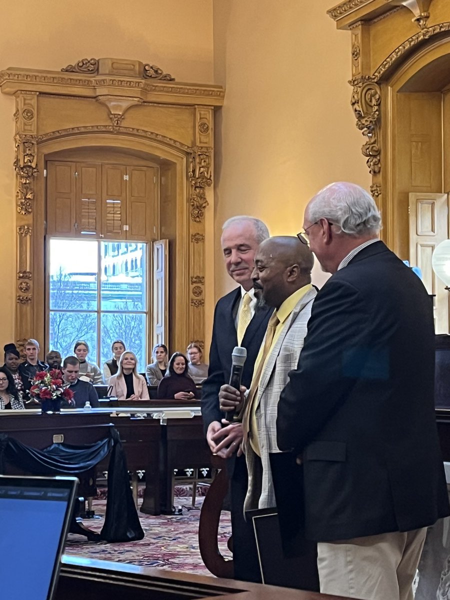 30 plus years through 9 Senate Presidents farewell to Asst Sgt of Arms - John Whaley! Get some rest or another job!🙀🤣🤣