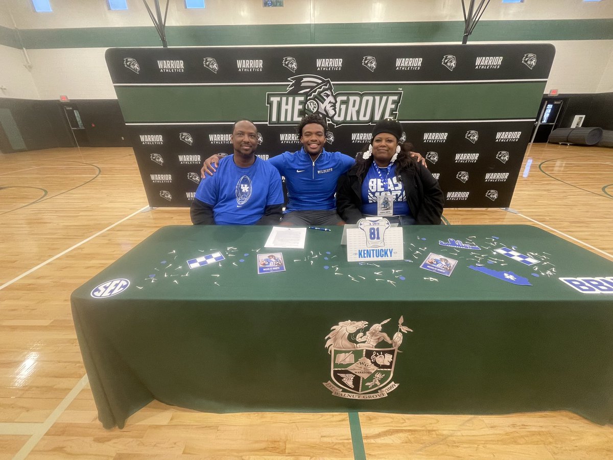 Brendan Koerner (@brendan_koerner) on Twitter photo Warriors’ Nicholas Smith is officially a Kentucky Wildcat🚨
“It’s a family. In order to make the football team good, you have to make it more of a family, and that’s what Kentucky does.” Smith said. “I have a good connection with the recruiting class coming up, and I’m excited.” Warriors’ Nicholas Smith is officially a Kentucky Wildcat🚨
“It’s a family. In order to make the football team good, you have to make it more of a family, and that’s what Kentucky does.” Smith said. “I have a good connection with the recruiting class coming up, and I’m excited.”