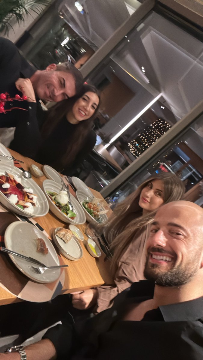 Nikos Peletie tweet media