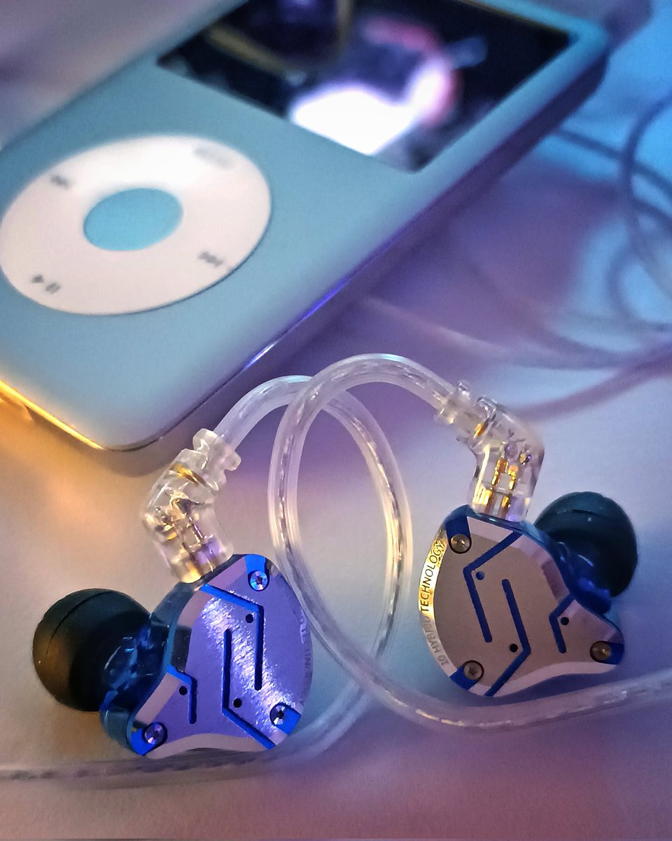 ManuelGauda's tweet image. Alter Player, neue Stöpsel. Die Dinger sind mal sehr geil, v.a. für den Preis 👌👌👌