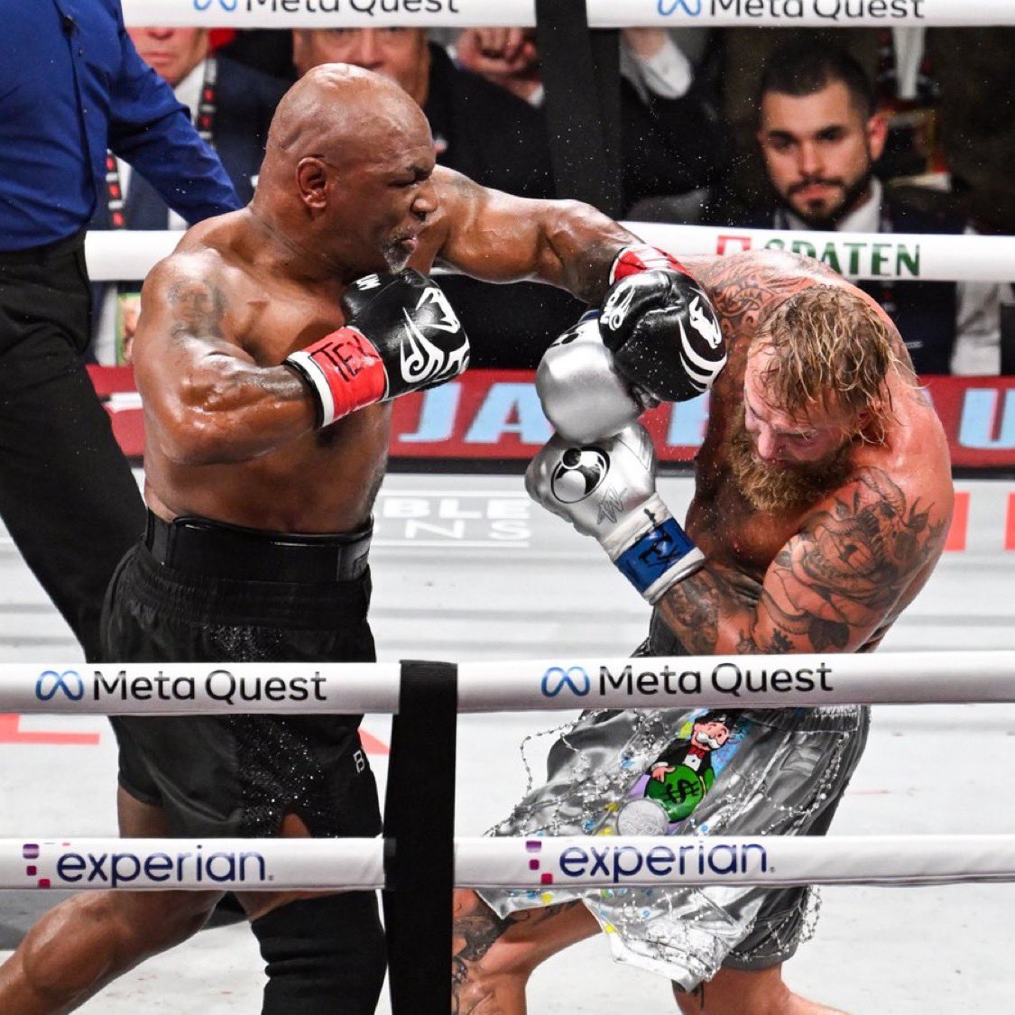 🇸🇦🚨| ÚLTIMA HORA: Arabia Saudita ha ofrecido 700 millones de dólares por una revancha entre Jake Paul y el legendario Mike Tyson. Mike Tyson recibiría los 700 millones de dólares si noquea a Jake Paul en menos de tres minutos. ¿Aceptarán Paul y Tyson esta oferta?