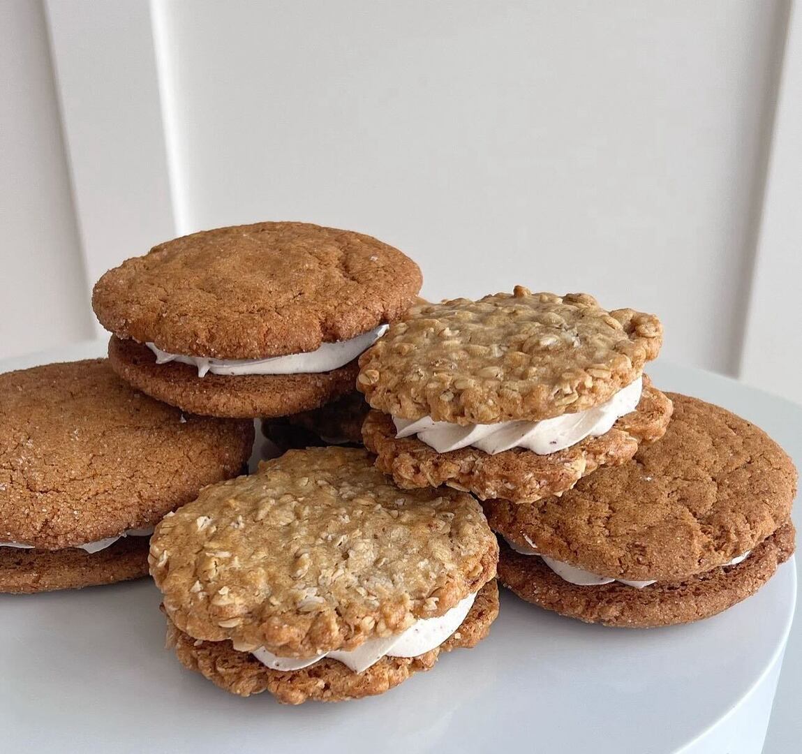 Cookie Sandwiches = Pure Bliss! Celebrate National Cookie Day with the perfect cookie sandwiches from @beccacakeshtx at Stomping Grounds. Because when it comes to cookies, one is never enough! Come satisfy your sweet tooth today! 🍪 #nationalcookieday #S… instagr.am/p/DDKr1Vwp6CX/