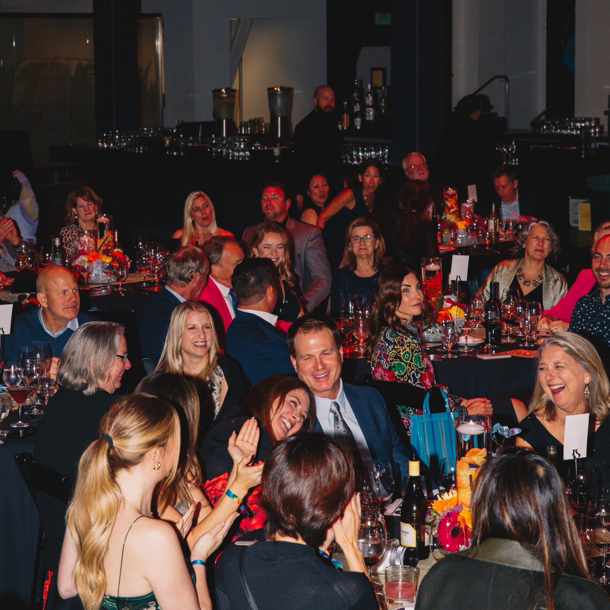 What a night! More photos from the Bay Area Furniture Bank's second annual gala. Funds raised from our guests support BAFB's mission to promote dignity and stability by providing donated furniture to families in need 📷: Olivia Harband #furniture #gala #sfdc #sfdesigncenter