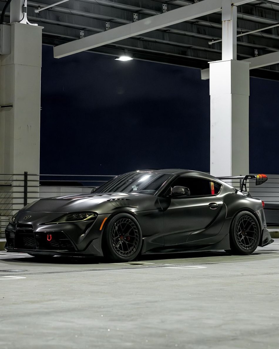 MercedToyotaCA's tweet photo. Night rider. #GRSupra
📸: @2upra.3 https://t.co/ge9ybjboNb