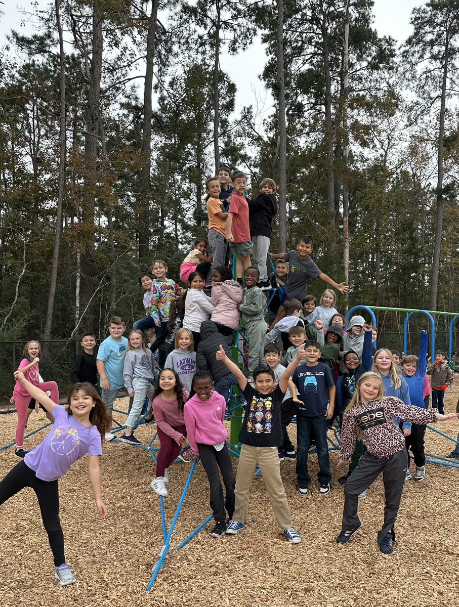 2nd grade loves the new recess equipment!! 🤩

<a href="/WISDLagway/">Lagway Elementary</a>