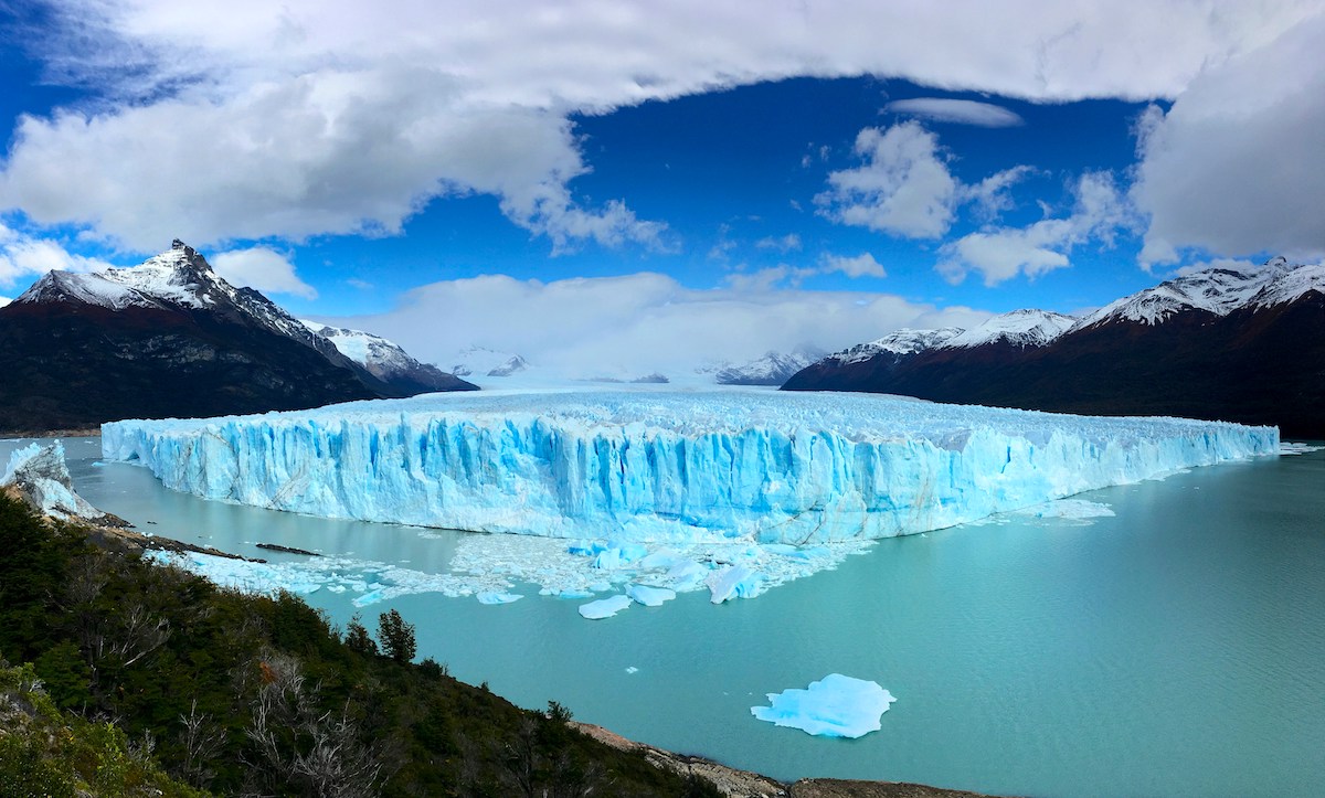 Did you know you can see glaciers in Argentina? Yep, and one of the world's largest waterfalls. This week's travel deals include cheap flights to Argentina. ⬇️

travelingwellforless.com/travel-deals/