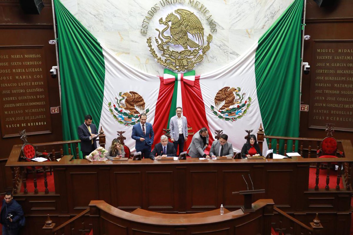 30 municipios más ya cuentan con su Ley de Ingresos para el Ejercicio Fiscal del Año 2025 que les dará certeza jurídica a los ayuntamientos que atienda a sus necesidades sin repercutir a la generalidad de la población.

#76LegislaturaDeMichoacán