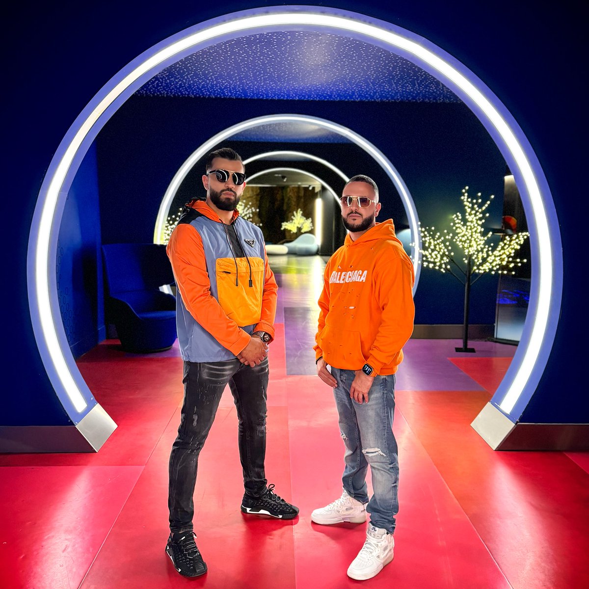 Rendez-vous ce vendredi à minuit pour la sortie de notre nouveau SINGLE « JÉCOUTAIS PAS » qui sera disponible de partout la Team 💣🔥

Cc  <a href="/DidenOfficiel/">DIDEN « J’ÉCOUTAIS PAS » DISPO DE PARTOUT 🔥</a> 😉🤟🏼

Cover By <a href="/GoldVizion/">GOLD VIZION</a> 📸
Édit Alex Seggio 👌🏼

#newsingle #newmusic #diden #djsem #blackpearlmusic #semmusic