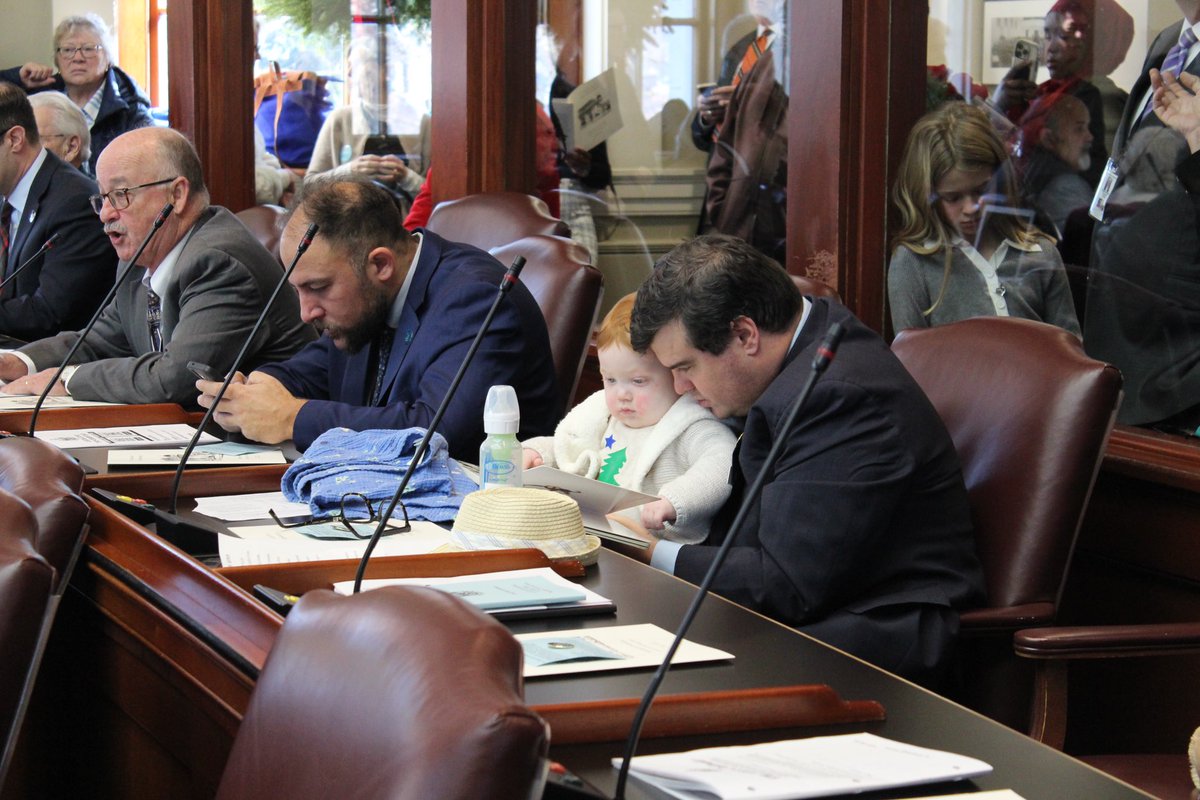 Snapshots from swearing-in day 📸 

The 132nd Legislature is officially in session! 

#mepolitics