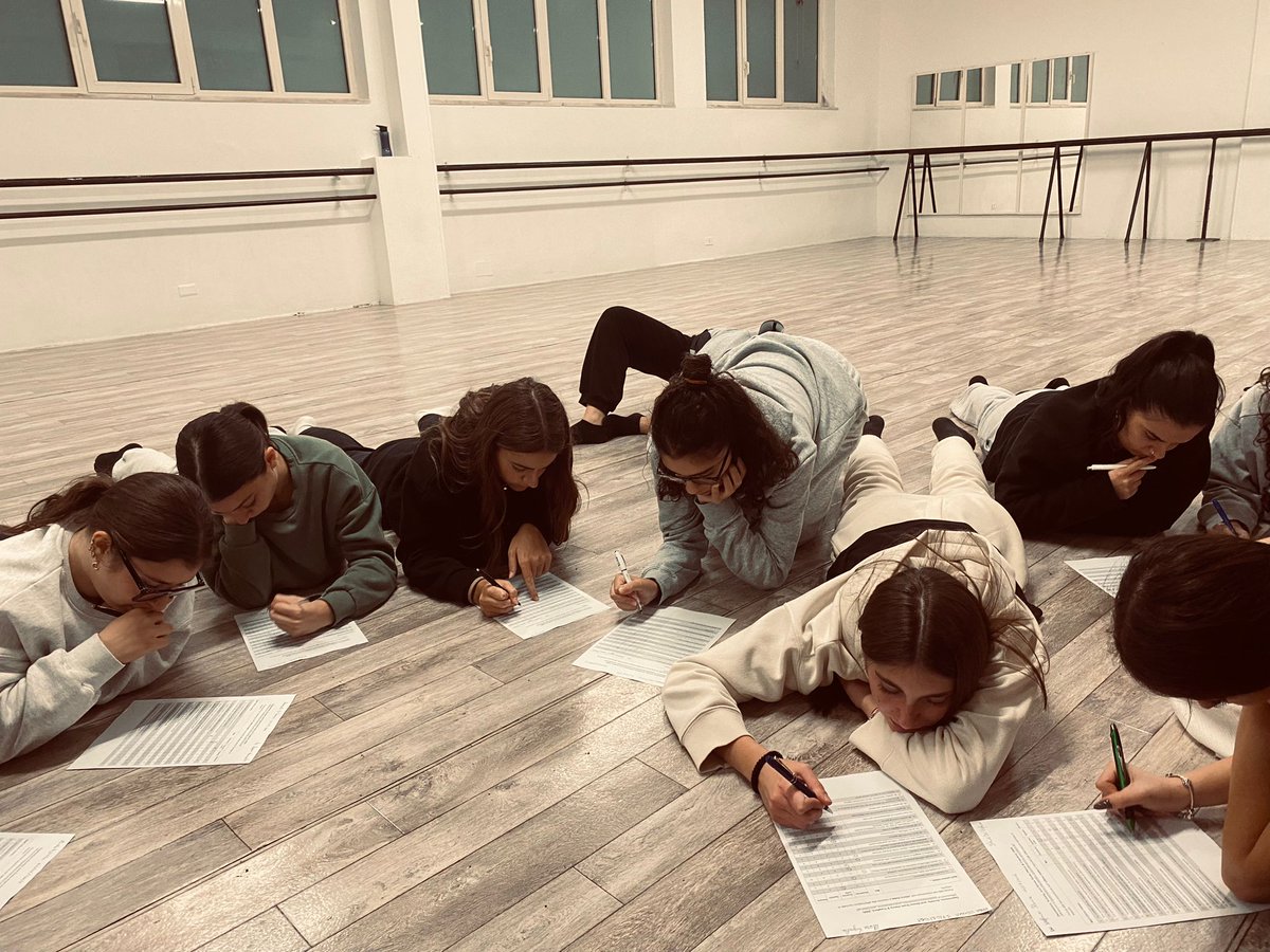 youdanceproject's tweet photo. 📣In Italy, at the end of A3 “in-class” activities, BorderlineDanza is administering the last surveys to all participants. The activities are coming to an end and the local target group is responding better &amp; better to what all dance educators propose to them. #youdanceproject https://t.co/gl7jUijPYC