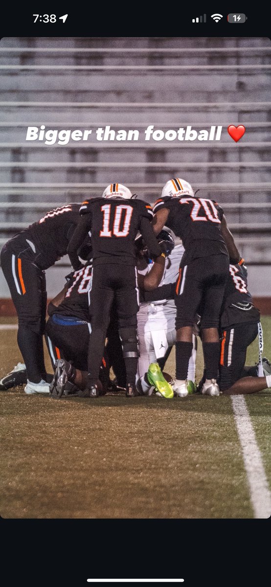 cb1nick's tweet photo. Thankful and grateful for everything i learned over the years not only to make me a better player but a better man. Couldn’t have asked for better coaches or team to enjoy this ride with. All good things must came to an end and just happy i was able to play one last game.. 🖤🧡6️⃣ https://t.co/80ALtgj7E0