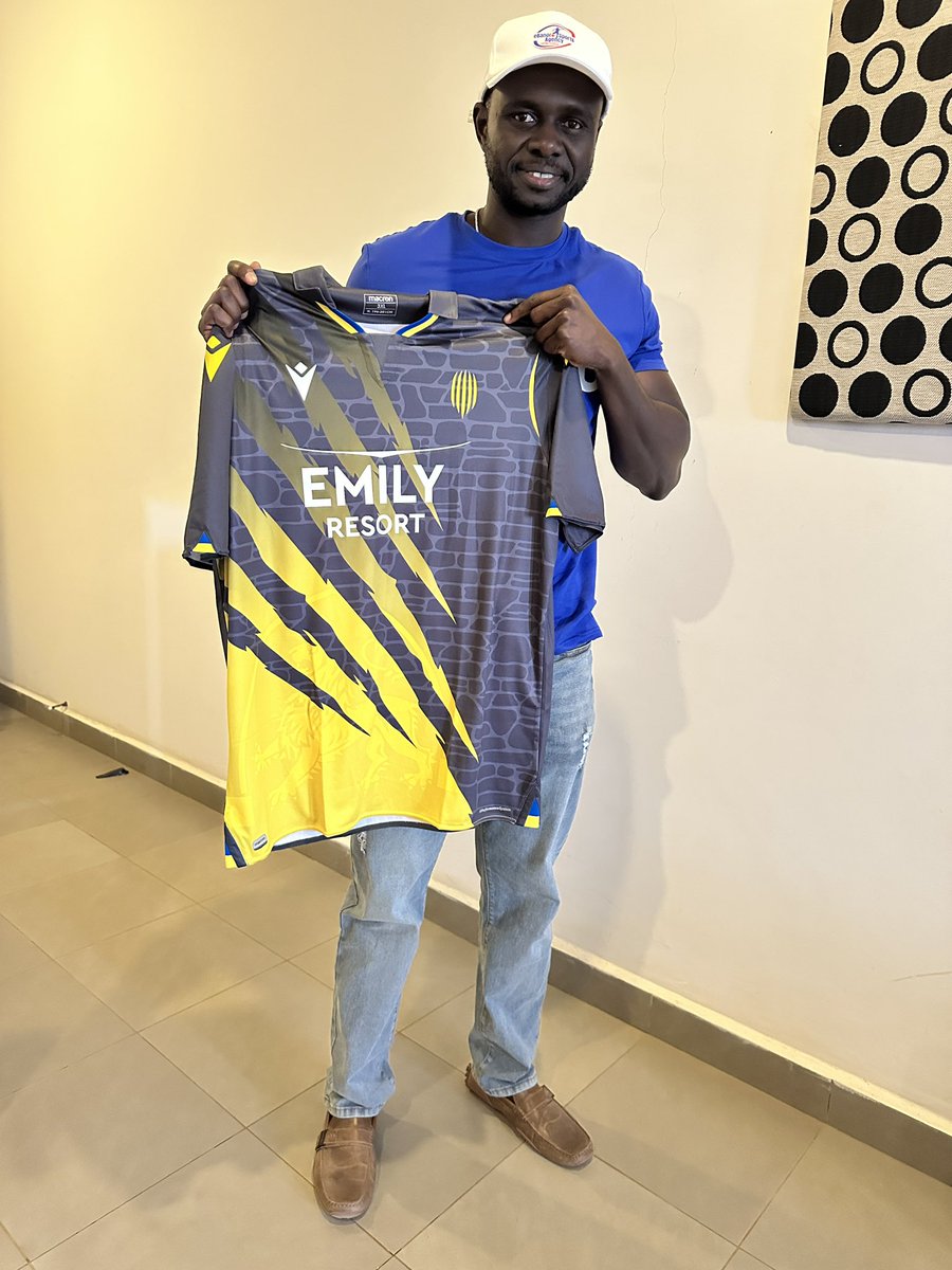 Sheriff ML Jarju 賈悉慧 tweet media