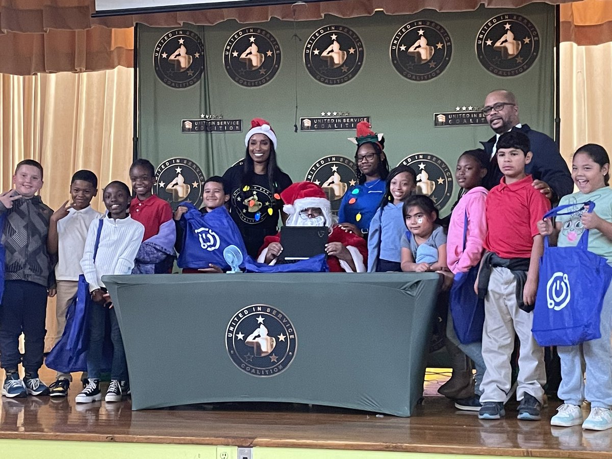 We are so grateful for the United in Service Coalition! They donated laptops and drones to the students. Thank you <a href="/KGESFineArts/">Kashmere Gardens Fine Arts Magnet ES</a> for creating strategic community partnerships!