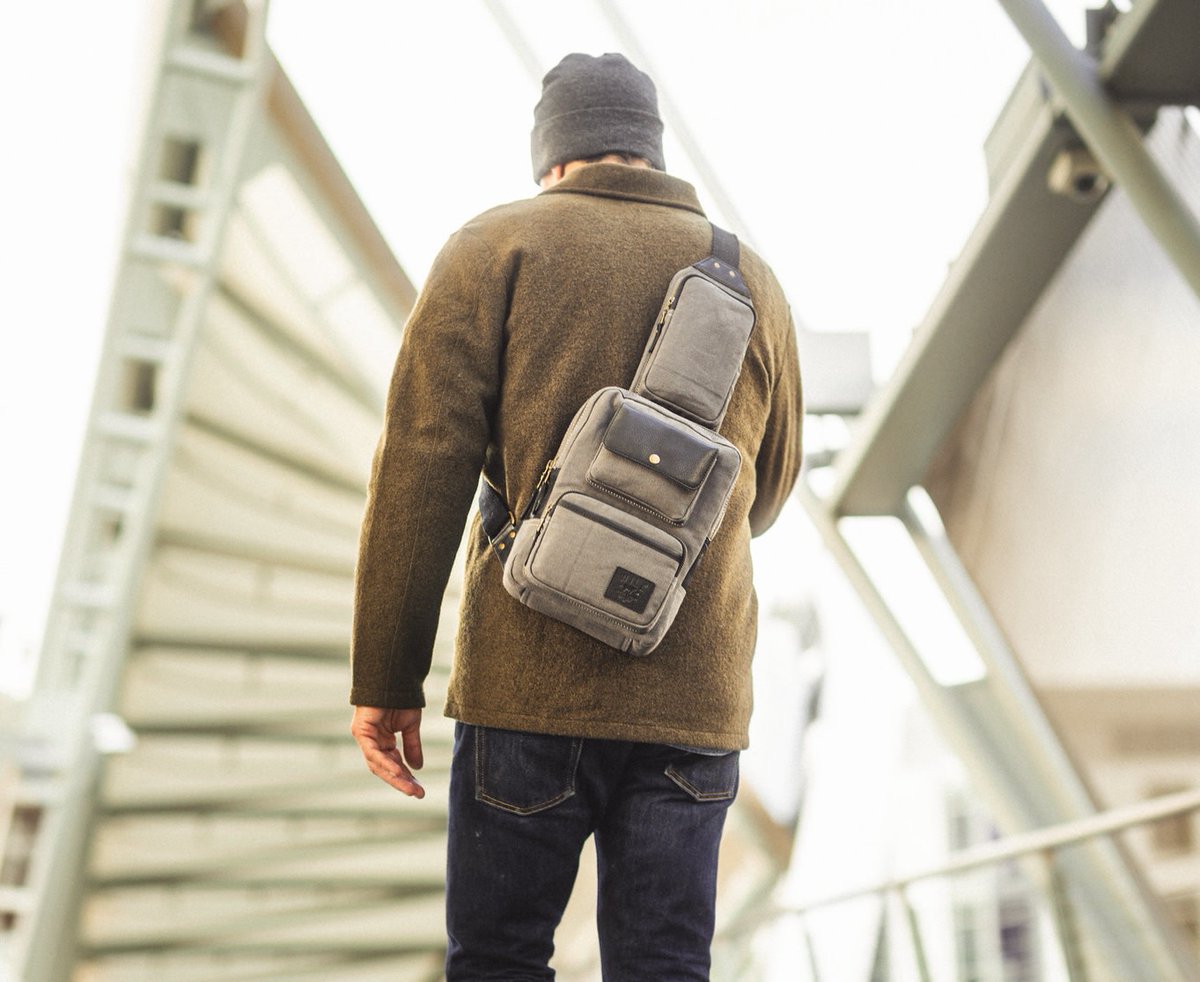 Will designed the new Commuter Sling Pack to embrace the cityscape. Perfect for those on the move, it features roomy compartments for larger essentials and multiple pockets to keep everything organized.